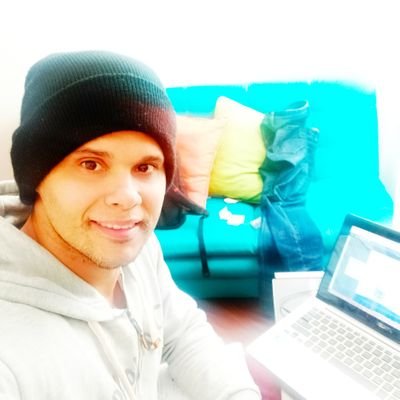 Alejand76352552's profile picture. vivir pensando y morir cuestinando