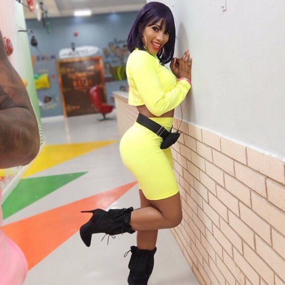 helenchinyere11's profile picture. Easy going..