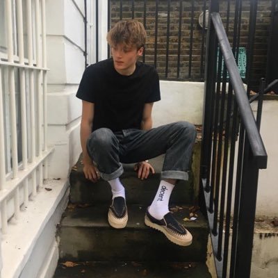 intoxicvted's profile picture. neon moon.