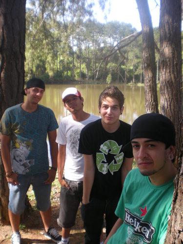 Banda de Hardcore melódico, criada em Janeiro de 2009