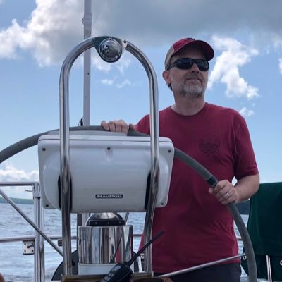 Science and technology communicator @AscendElements. Reader, writer, father, significant otter. Part-time Yooper, Great Lakes sailor, not the futurist.