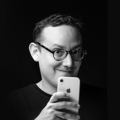 Estimulo el pensamiento creativo Consultor de Innovación. Apasionado por la fotografía DesignThingKING Research UX CX