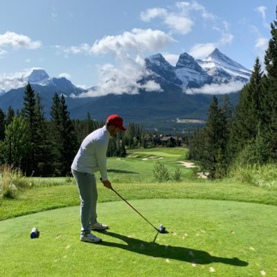 Assistant Manager at Golftown//Hockey Official 🏌🏼♂️🦓