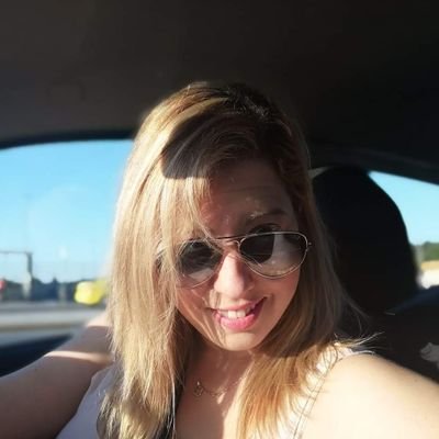 valylag's profile picture. Im the author of my own life..