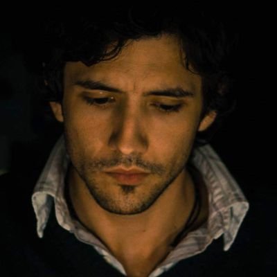 petu1987's profile picture. .