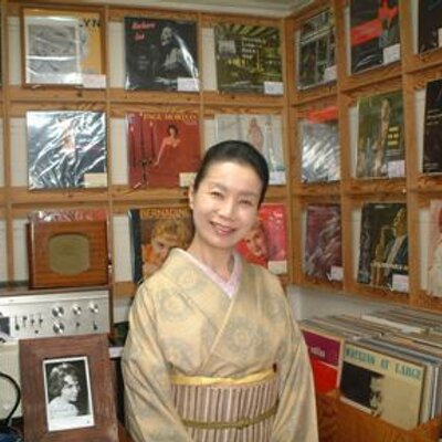 ジャズ屋女将　青木見音子