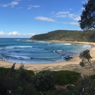 Proud Australian. Blessed with a beautiful family - 4 family generations Australian born. Please don’t welcome me to my country. Anti Left.