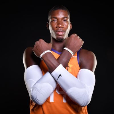 Official Twitter account of Cheick Diallo, Power forward/center of the @suns Kayes, Mali. Never forget where you came from! #CD13 #AirMali #CheickItOut