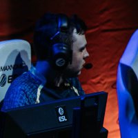 Golden (@goldenningas) 's Twitter Profile