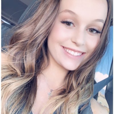 hannaconnole's profile picture. chhs songleader