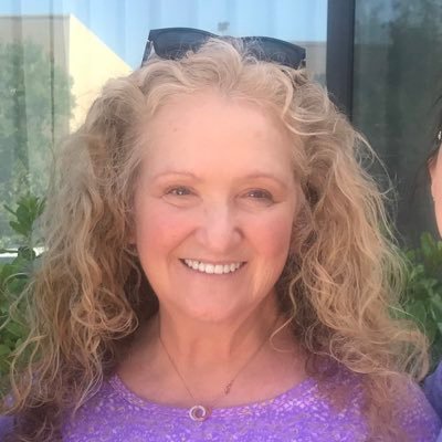 jnicesd's profile picture. she/her