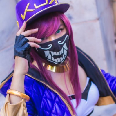 Cosplayer, artist, and gamer from Shreveport, LA. IG: giddykittybitty Twitch: GiddyKittyBitty FB: Kitty Bitty