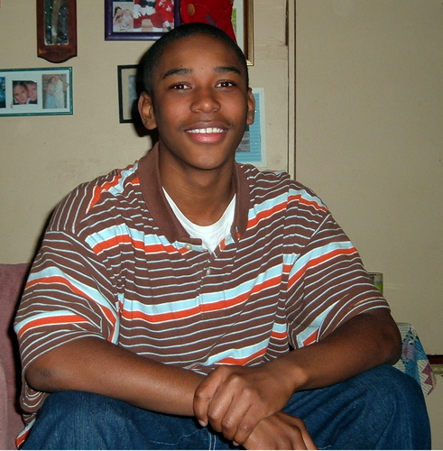 Tryin become famous struggling rite now neeed followers. Can u start following me? THE GREAT ONE TRE AVERITTE