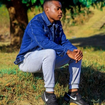 davies_makonga's profile picture. chilled 😏