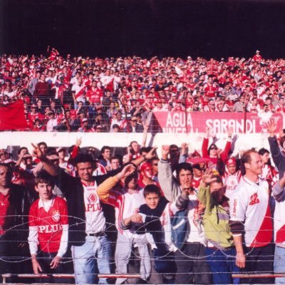 Protesto incondicional a todo e qualquer movimento do Internacional. Porque futebol é feito de raiva, ranso e lampejos de alegria.