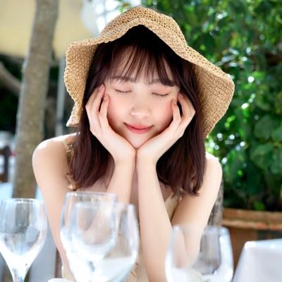 堀未央奈2nd写真集『いつかの待ち合わせ場所』(ワニブックス刊)の公式アカウント。2020年5月27日発売!! 特典など詳細は☞https://t.co/uh2YUKbcYd #乃木坂46 #堀未央奈 #堀未央奈2nd写真集 #いつかの待ち合わせ場所 #もぐもぐ未央奈