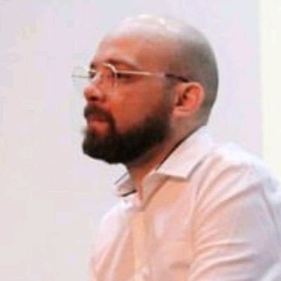 NunesAlexandr's profile picture. 🍵"Não se pode pensar bem, amar bem, dormir bem, quando não se jantou bem.” Virginia Woolf