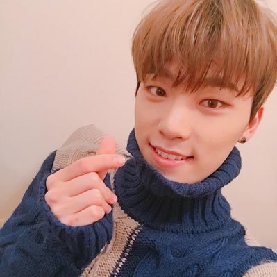 adg1339's profile picture. 同ペンさん/他ペンさん◎ CARATさんフォロバ100％ @pledis_17