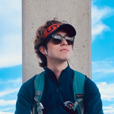 cosmo_kinney's profile picture. 