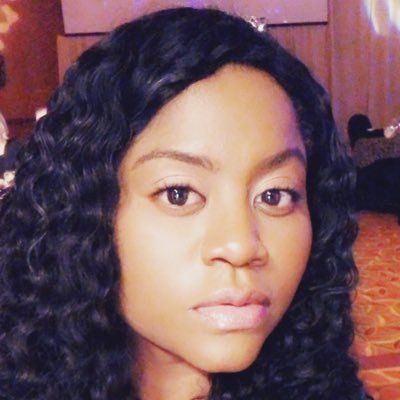 🌱Plant based 🏃🏿♀️Runner #HalfMarathoner 🚴🏿♀️Peloton-er #Health #Wellness 💁🏿♀️Anti-Ager 🤣 #BenjaminButtonOnTheseBitches IG: @TheVainVegan