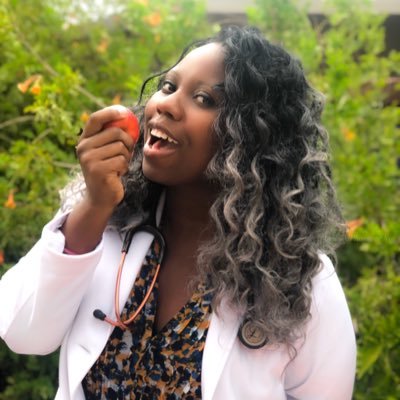 Heme/Onc Chief Fellow 2020-2021. Integrative Medicine. Traveller. 🇳🇬 +Texan in Arizona. #QualityOfLife in #CancerCare. Tweets = my own. #WIM #EndTheDisparity