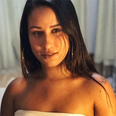 llualmeida22's profile picture. Rj , 22 taurina ♉️