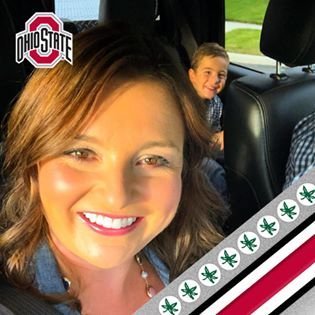 HCallif's profile picture. Teacher and lover of all things Science 🧪🧬, music lover 🎸, momma 👩‍👧‍👦🐕🐕🐕