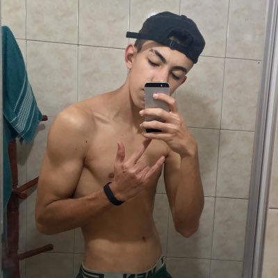 • 18y ♓️  • Nutrição 📚