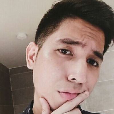 JustinOjerio's profile picture. I make jokes when I'm uncomfortable