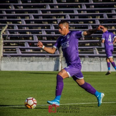 jugador de defensor Sporting⚪️💜 Alegría 😄🍀