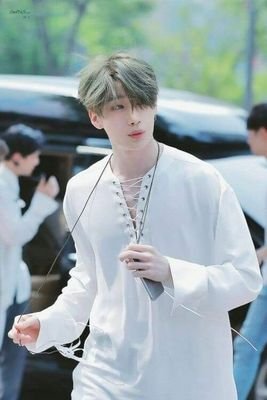 Bxxnn13's profile picture. You want to smile, have to look at me.