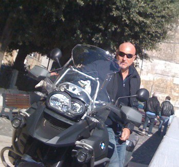 Roge05r's profile picture. 