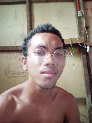Hindi ako gwapo 😭