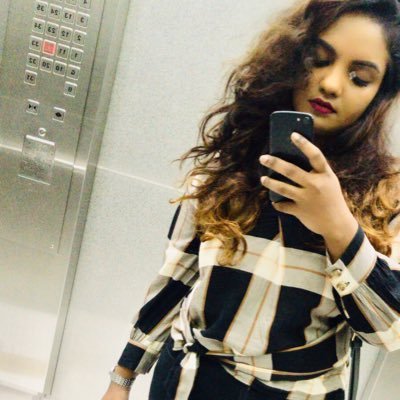 Yhashiga's profile picture. Foodie | Loves to travel | Nature | Photography | Music | Beach | Sunset | Drinks | You are never too young to dream big | Sri Lankan | Taken ❤️