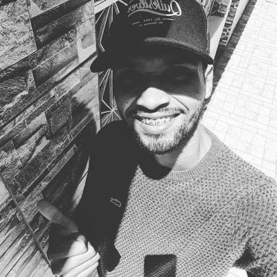 pequenoFL2's profile picture. insta: @v2vfl_dois

músico❤🎶


.021🎵💊®Trap