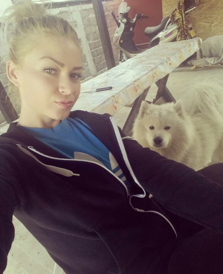 Alicie54764540's profile picture. 