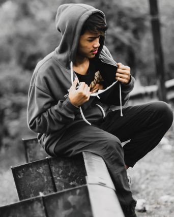 sahalbeholder's profile picture. .