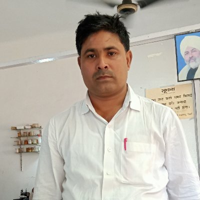 Ravindr39548293's profile picture. 