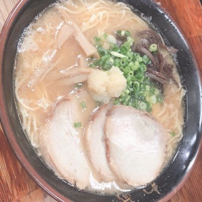 e_zeg's profile picture. 辛い死にたい