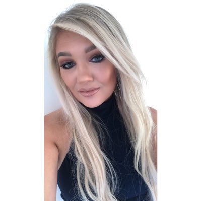 staceyje22's profile picture. 