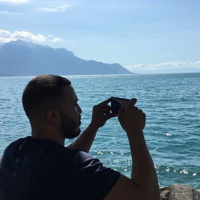 Billel__'s profile picture. On est là hein