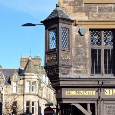 Stationery, Books, Gifts, Art Supplies, Paintings, & a Gallery! What’s not to like?