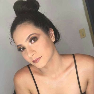 Lucressia20's profile picture. Flamemguista ⚫🔴/Virginiana ♍