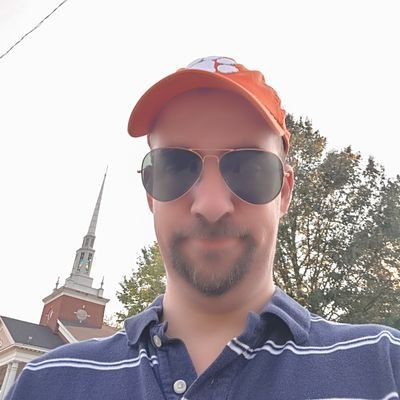 32 single. if you follow me an me so we can chat
looking for #seriousrelationship.