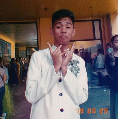😉😉kakatahan ka 
basketball player😉