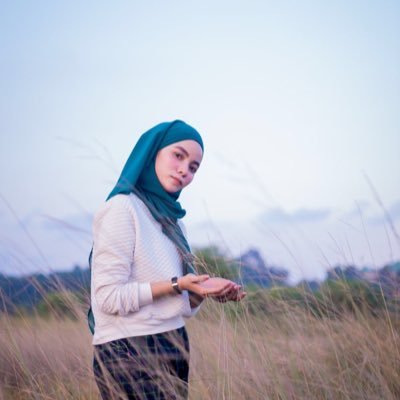 instagram: __alyazhr
