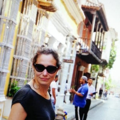 mmanterola19's profile picture. Professor @uchile exploring the epigenetic mechanisms of germ cells