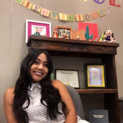 ILaProfe's profile picture. Yo ❤️ español 🌵cactus PHS #TheWarriorWay #UCR 🐻