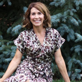 susnixon's profile picture. Full-time head of household.       Marketer.         Grammar police.       Loyal Hoops, Golf & Tennis fan.