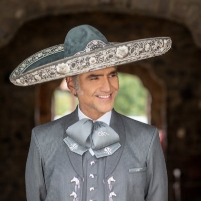 Alejandro Fernández será galardonado con el premio ícono en los Latin America Music Awards | Al Dia Media Alejandro Fernández (@alexoficial) | Twitter